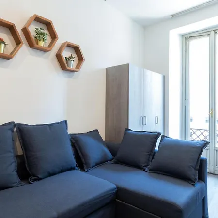 Corso Venezia Suite With Double Bathroom And Balcony-2